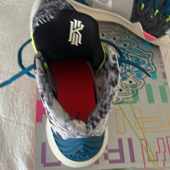 KYBRID S2 basketball Nike 11.5 Still in Box - Picture 8 of 11